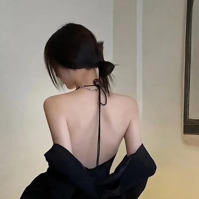 敦君与女朋友
